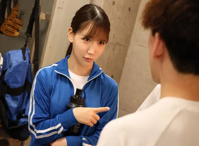 cô gái xinh cùng các thành viên câu lạc bộ bóng đá cùng lúc quan hệ với cô gái xinh